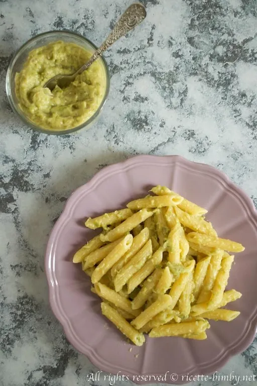Pasta con crema di zucchine bimby