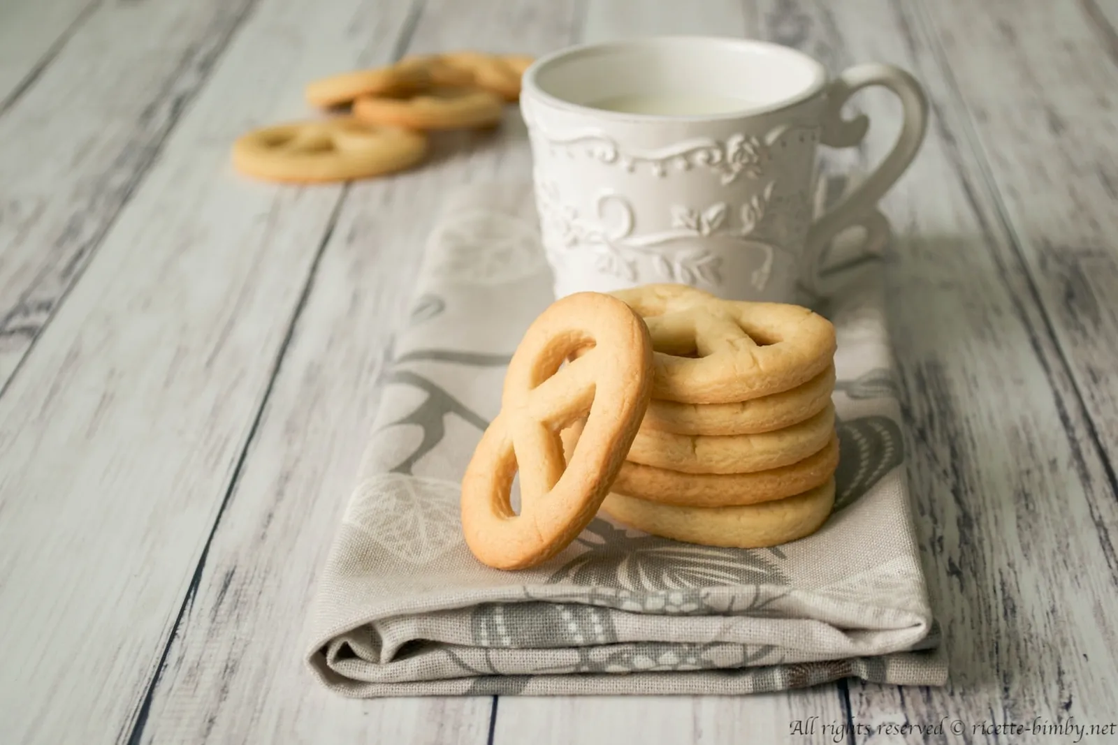 Biscotti di pasta frolla di farro Bimby