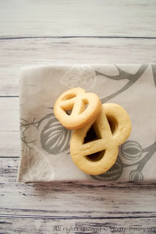 Biscotti di pasta frolla di farro bimby