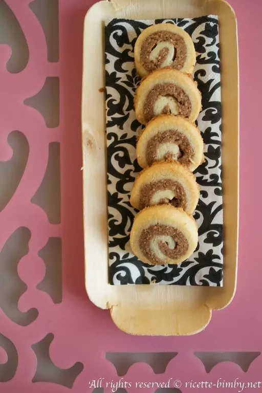 Biscotti a spirale alla nocciola bimby
