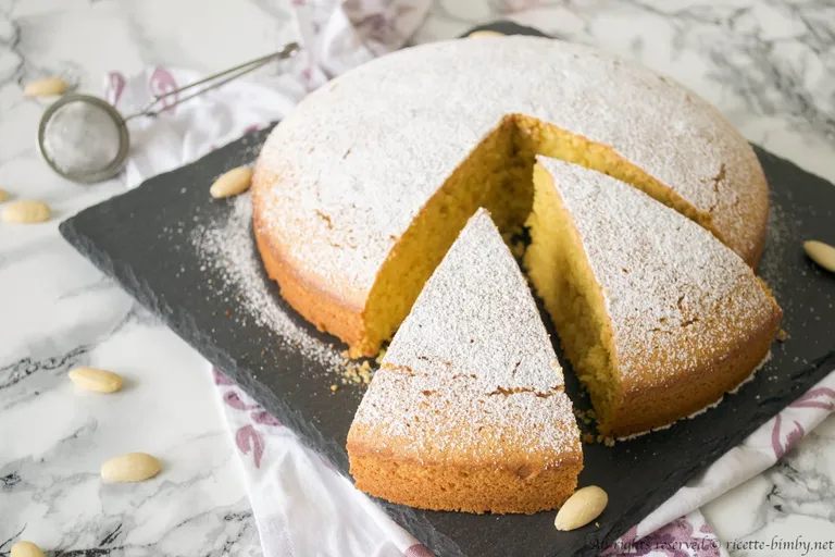 Torta alle mandorle e zafferano Bimby