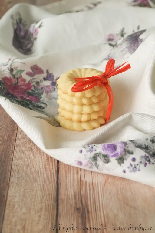 Biscotti con la sparabiscotti bimby