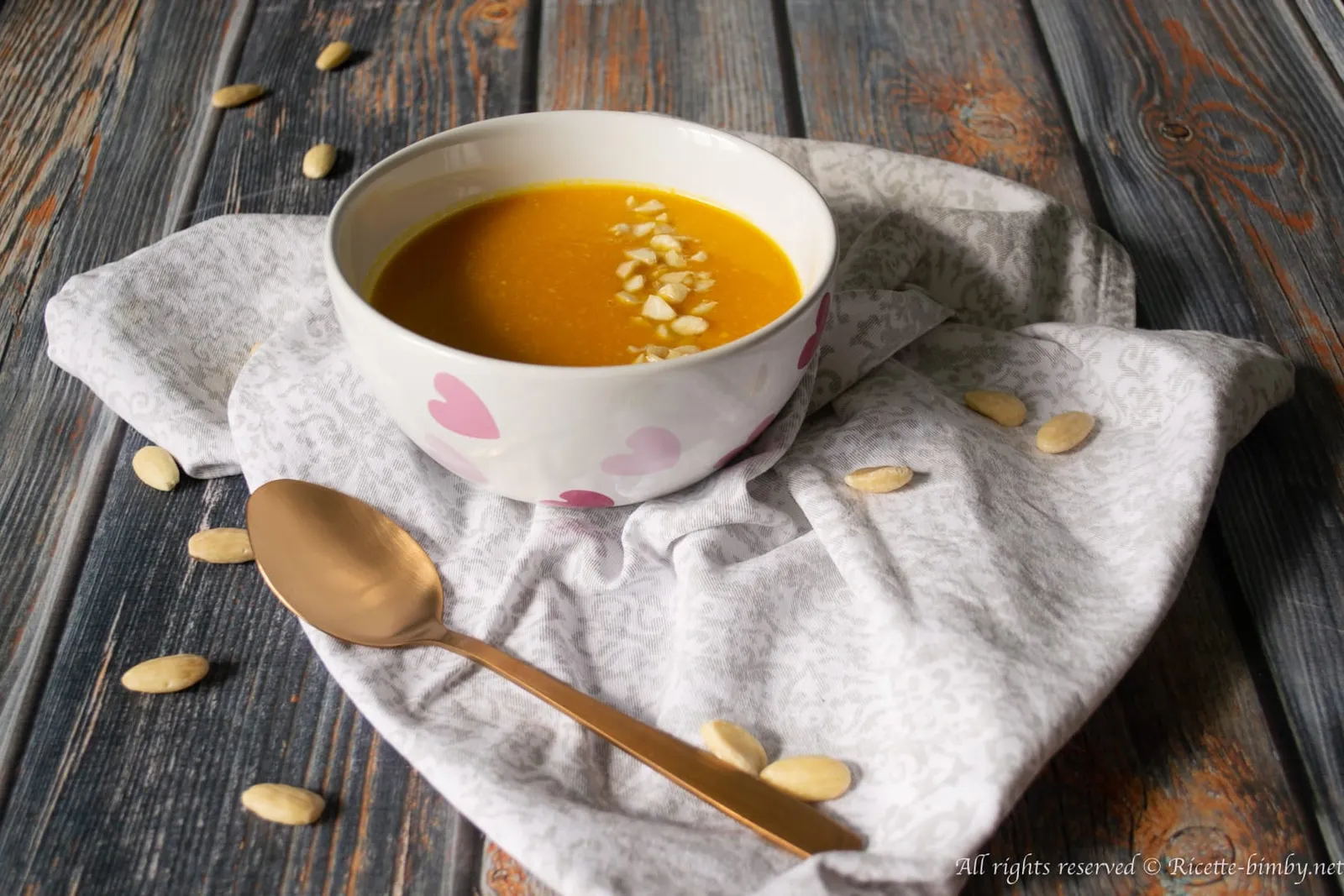 Vellutata di zucca e mandorle Bimby