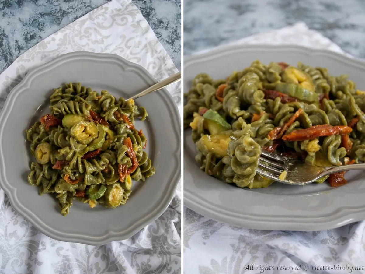 Pasta con pomodori secchi e zucchine Bimby