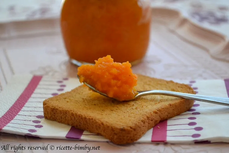 Confettura di carote e nocciole Bimby