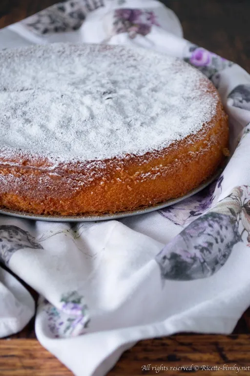 Torta soffice al limone e alle mandorle di Nigella bimby