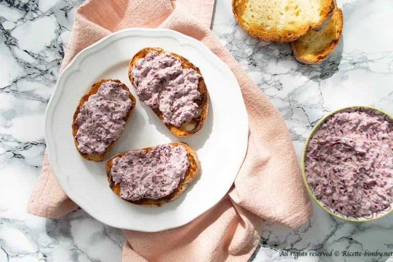 Crostini con crema di radicchio Bimby