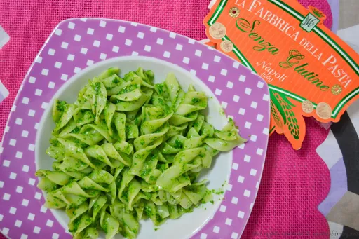 Pasta senza glutine con pesto di rucola bimby