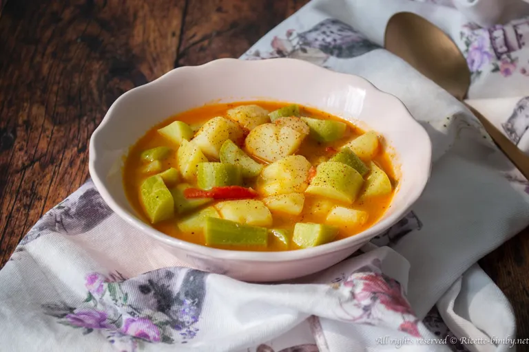 Zuppa di patate e zucchine Bimby
