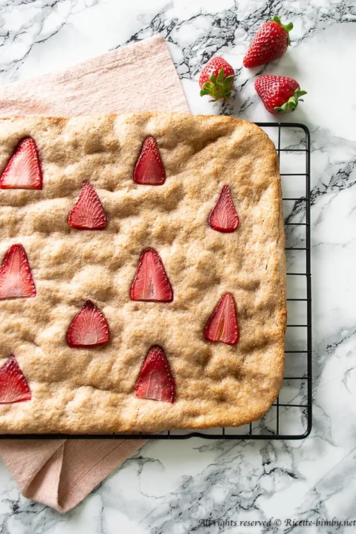 Focaccia dolce alle fragole bimby