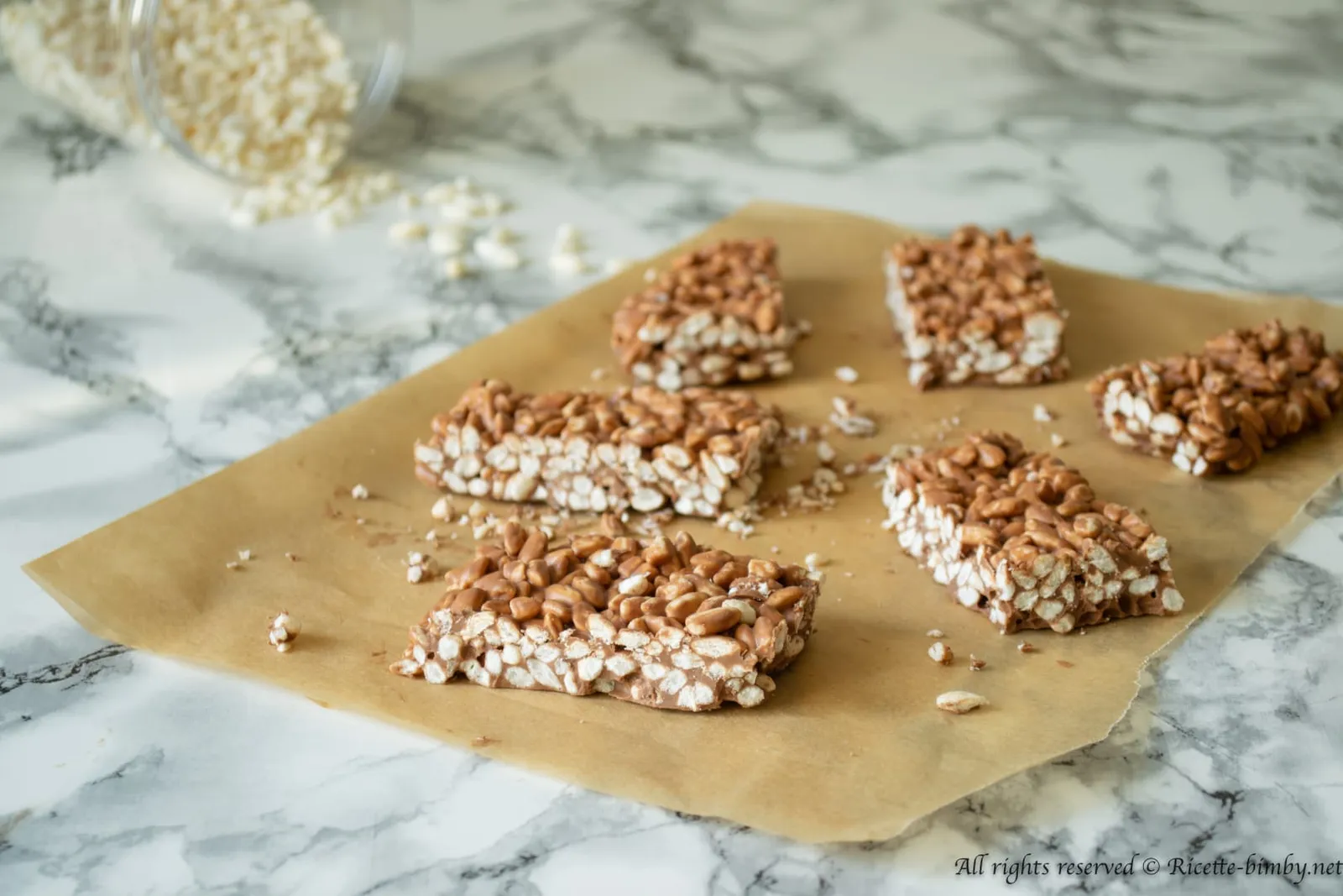 Barrette di cioccolato e riso soffiato Bimby