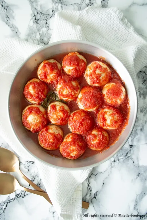 Polpette di ricotta al sugo bimby