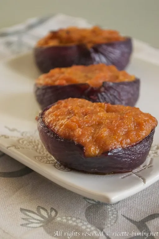 Cipolle rosse ripiene di zucca bimby