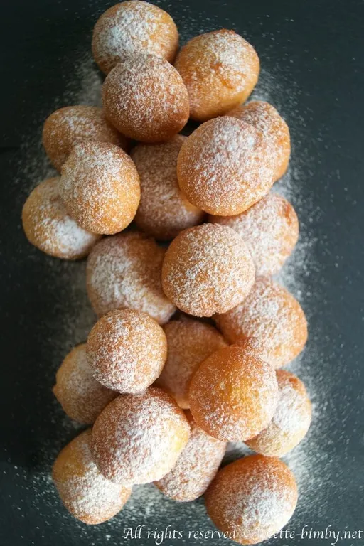 Castagnole alla ricotta bimby