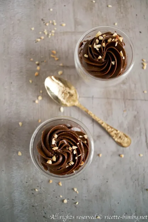 Mousse di cioccolato e avocado bimby