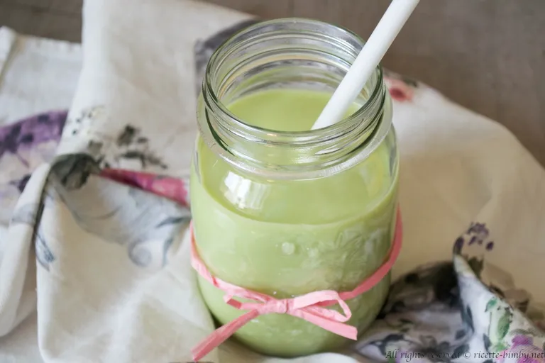 Frullato di avocado Bimby