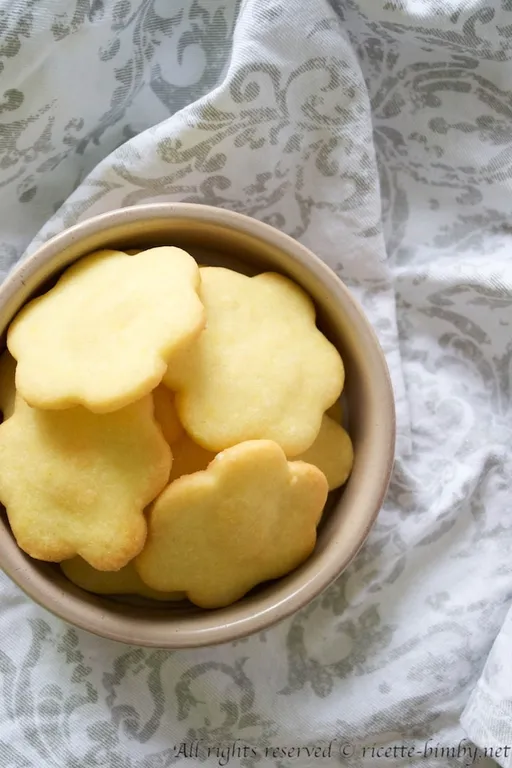 Biscotti salati al parmigiano bimby