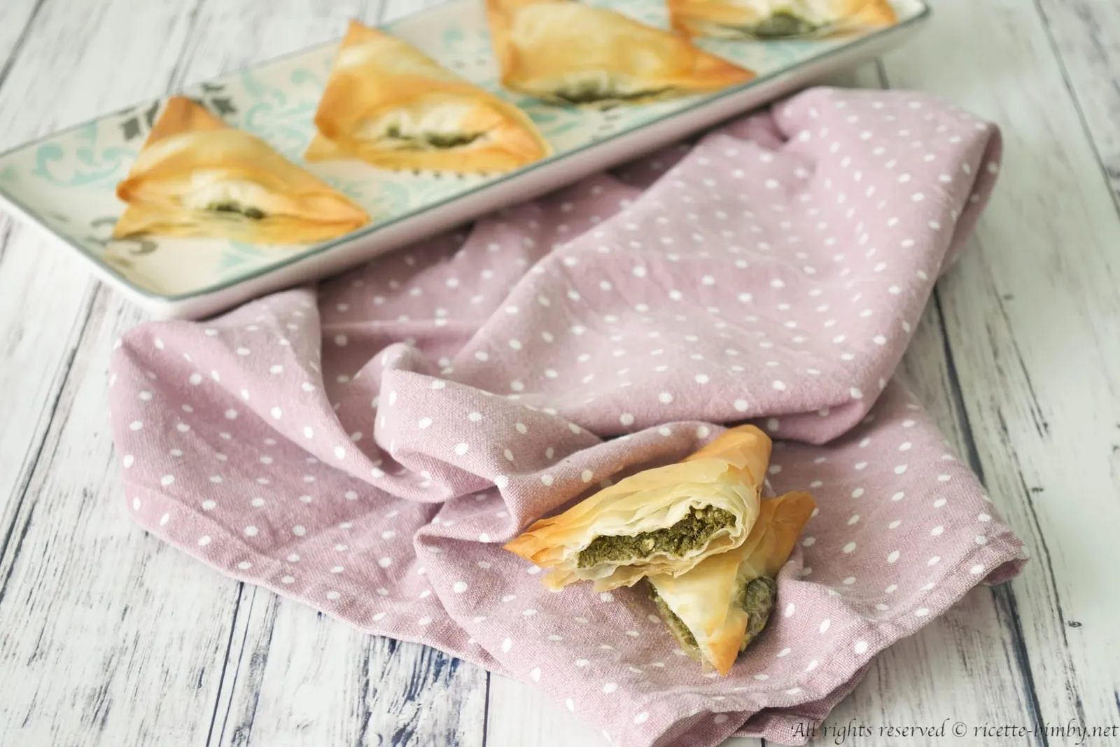 Involtini di pasta fillo con spinaci e feta Bimby