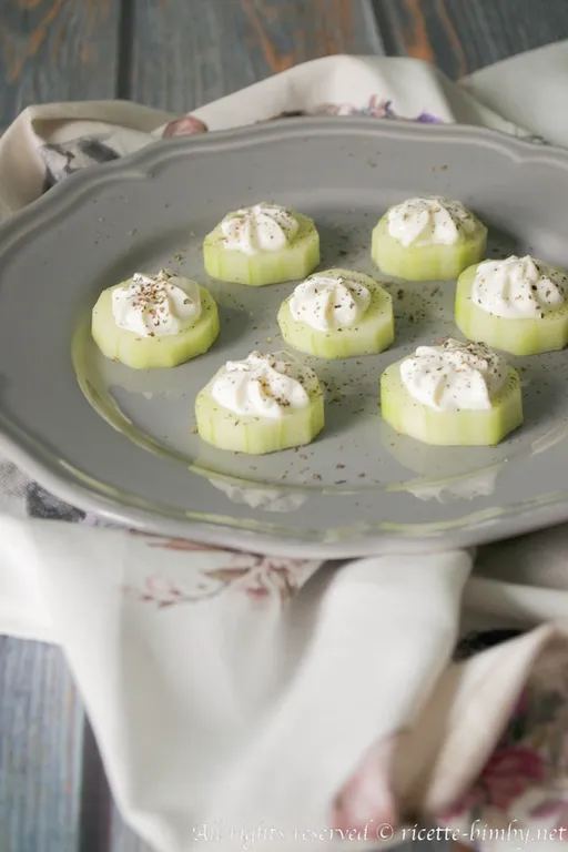 Cetrioli ripieni di ricotta bimby