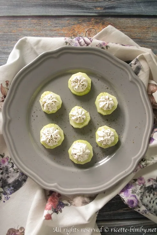 Cetrioli ripieni di ricotta bimby