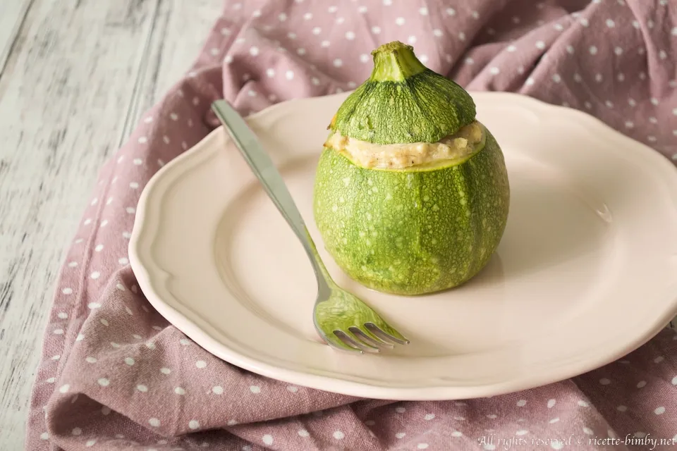 Zucchine tonde ripiene di feta Bimby