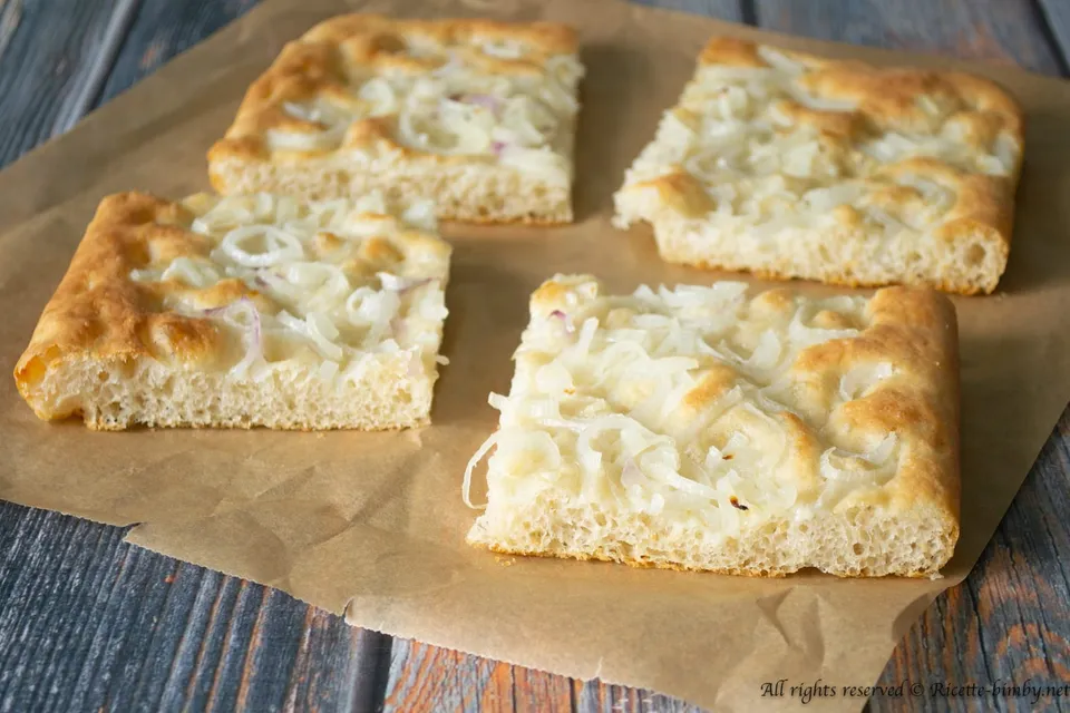 Focaccia alle cipolle Bimby