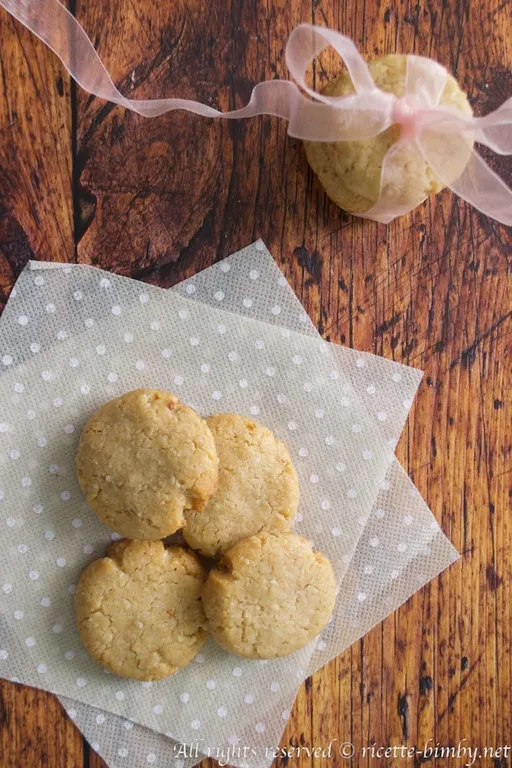 Biscotti al cioccolato bianco bimby
