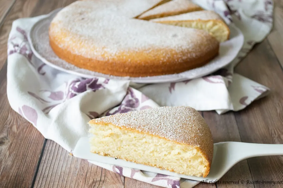 Torta all'acqua senza uova Bimby