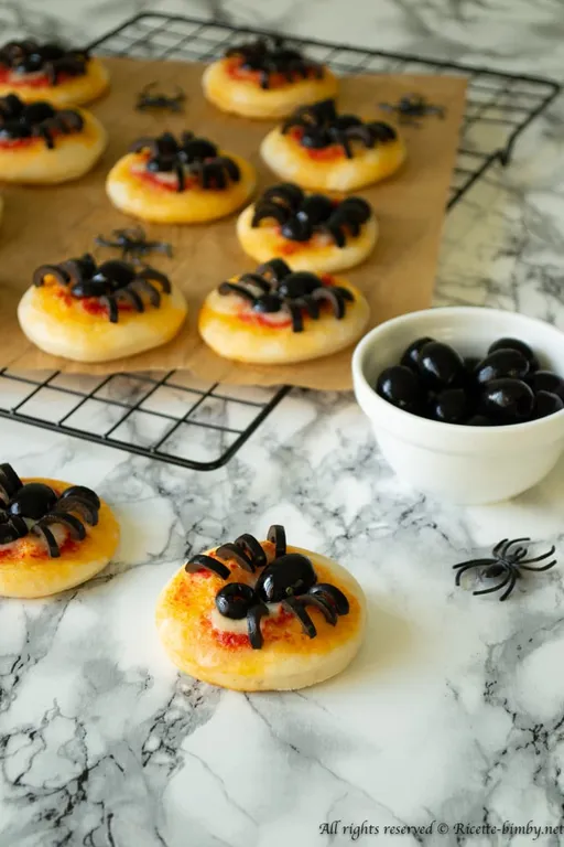 Pizzette ragno di Halloween bimby