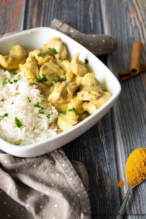 Pollo al curry con latte di cocco bimby