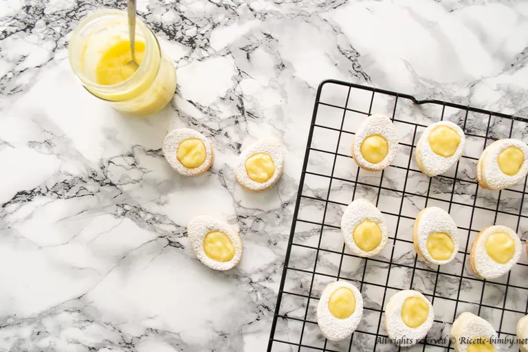 Biscotti di Pasqua a forma di uovo Bimby