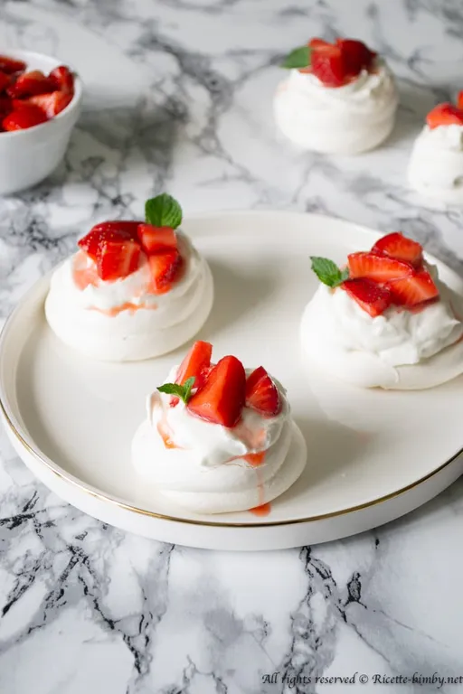 Pavlova alle fragole bimby