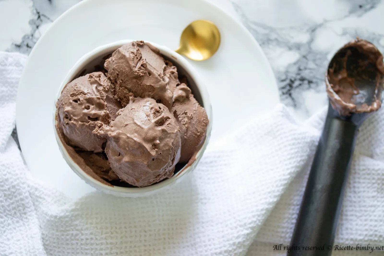 Gelato al cioccolato senza uova Bimby