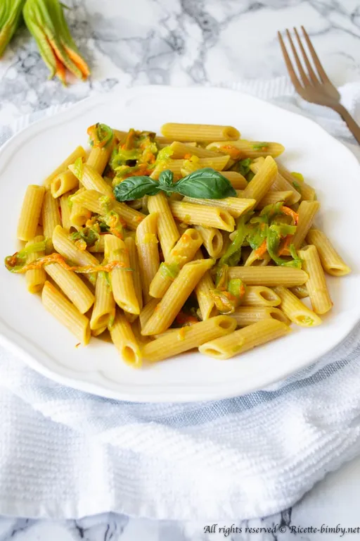 Pasta fiori di zucca e zafferano bimby