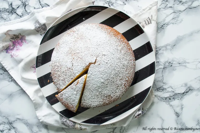 Torta all’arancia e gocce di cioccolato Bimby