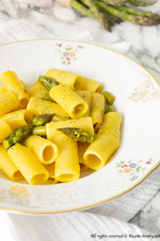Pasta agli asparagi e zafferano bimby
